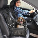 Kényelmes és biztonságos autós kutyahordozó – tappancs mintás f