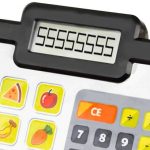 Interaktív pénztárgép játékpénzzel, bankkártyával és műanyag élelmiszerekkel (BB16877) (13)