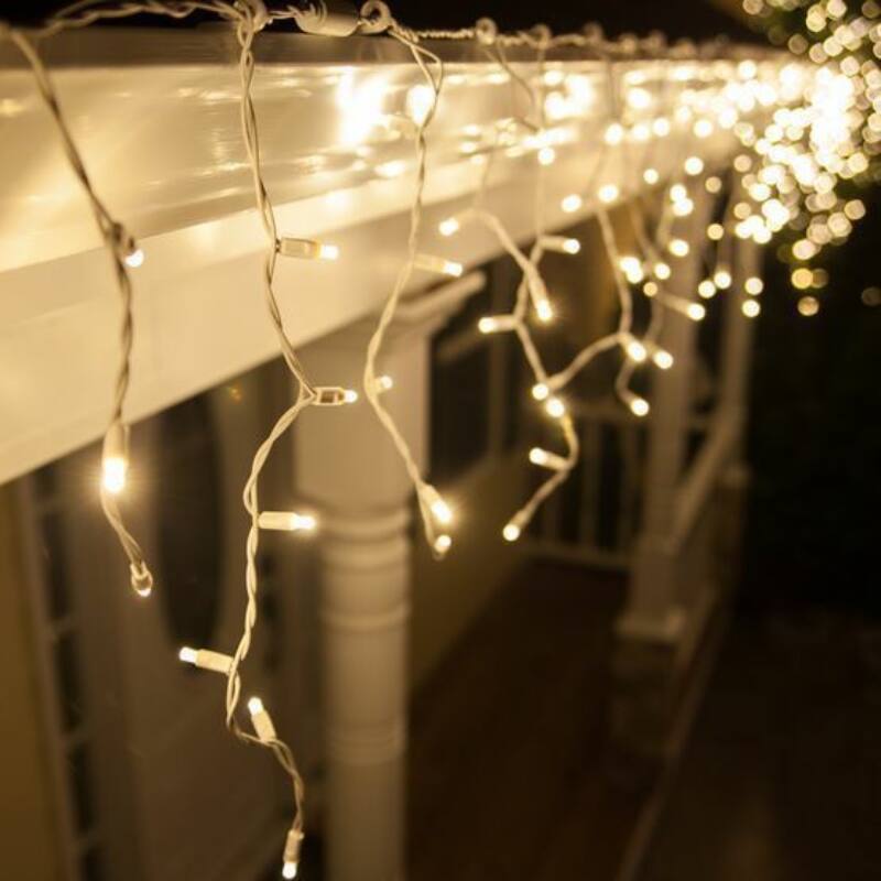 180 LED-es karácsonyi jégcsap fényfüzér 7 m – melegfehér 1