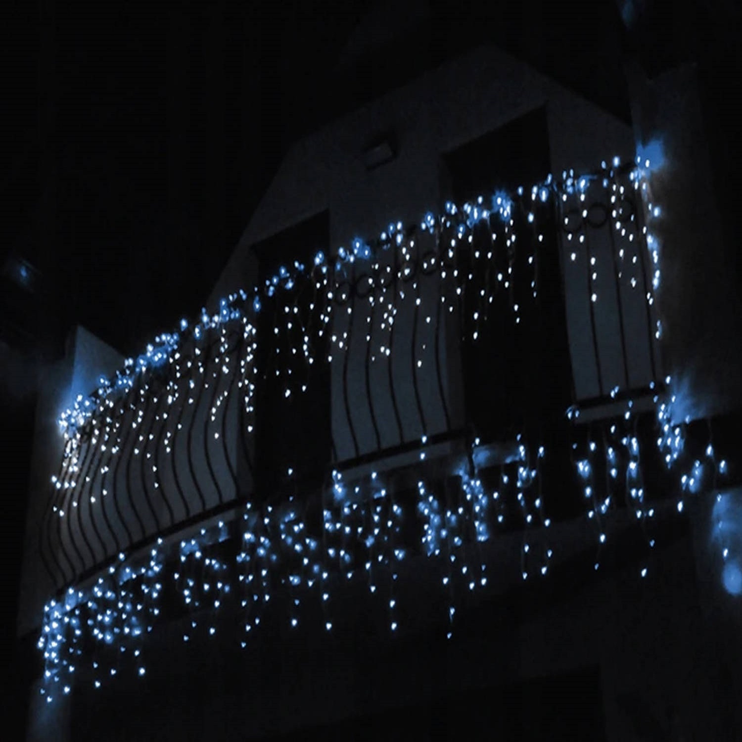 300 LED-es karácsonyi jégcsap fényfüggöny kül-, és beltérre – 12 méter, hideg fehér (BB-11520) (13)