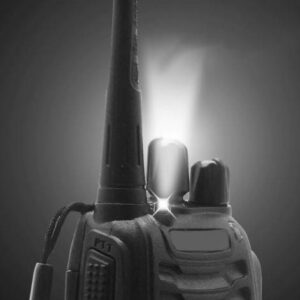 2 darabos Walkie Talkie szett zseblámpával, fülhallgatóval, 3-5 km-es hatótávolság (BBV) - Image 7