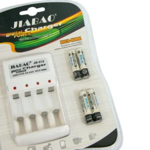 Univerzális elemtöltő + 4 db tölthető 2100mAh ceruza akku (AA/AAA elemekhez) (BBL) - Image 4