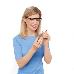 Nagyító szemüveg LED világítással szereléshez, olvasáshoz, pontosságot igénylő tevékenységekhez (BBV) - Image 3