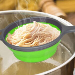 Szilikon tésztaszűrő kényelmes nyéllel - összecsukható zöldségmosó - 25 cm (BBKM) - Image 3