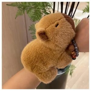 Mágneses Capybara Plüss Karkötő – Ölelős Csuklódísz (BBJ) - Image 4