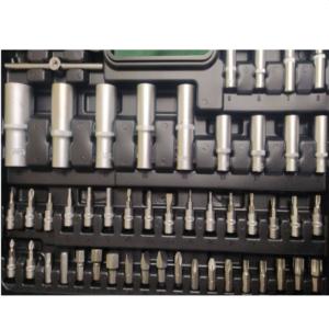 Hitman 108 részes profi dugókulcs- és racsnis szerszámkészlet – króm-vanádium tartozékokkal, rendezett tárolódobozban barkácsoláshoz és autós javításhoz HTTL-7701 (THM) - Image 4