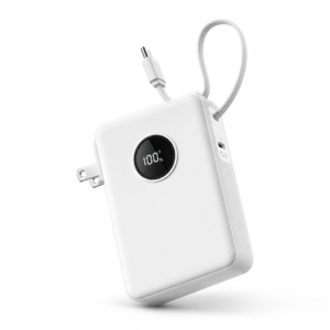 EZRA PB153 powerbank 10000mAh – mini hordozható gyorstöltő beépített kábellel és digitális kijelzővel (BBD)